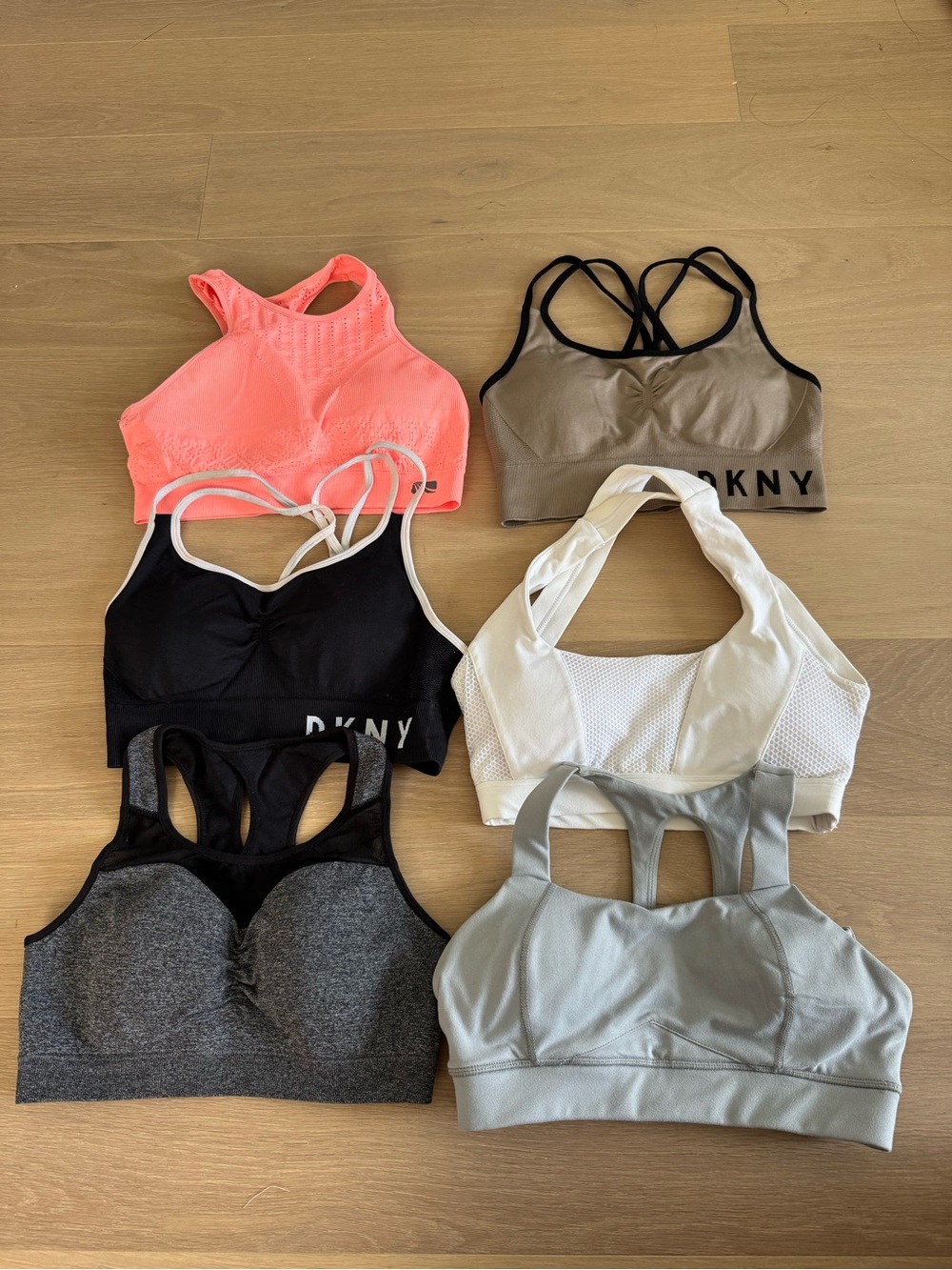Seamless Sports Bra Set（6 pieces)